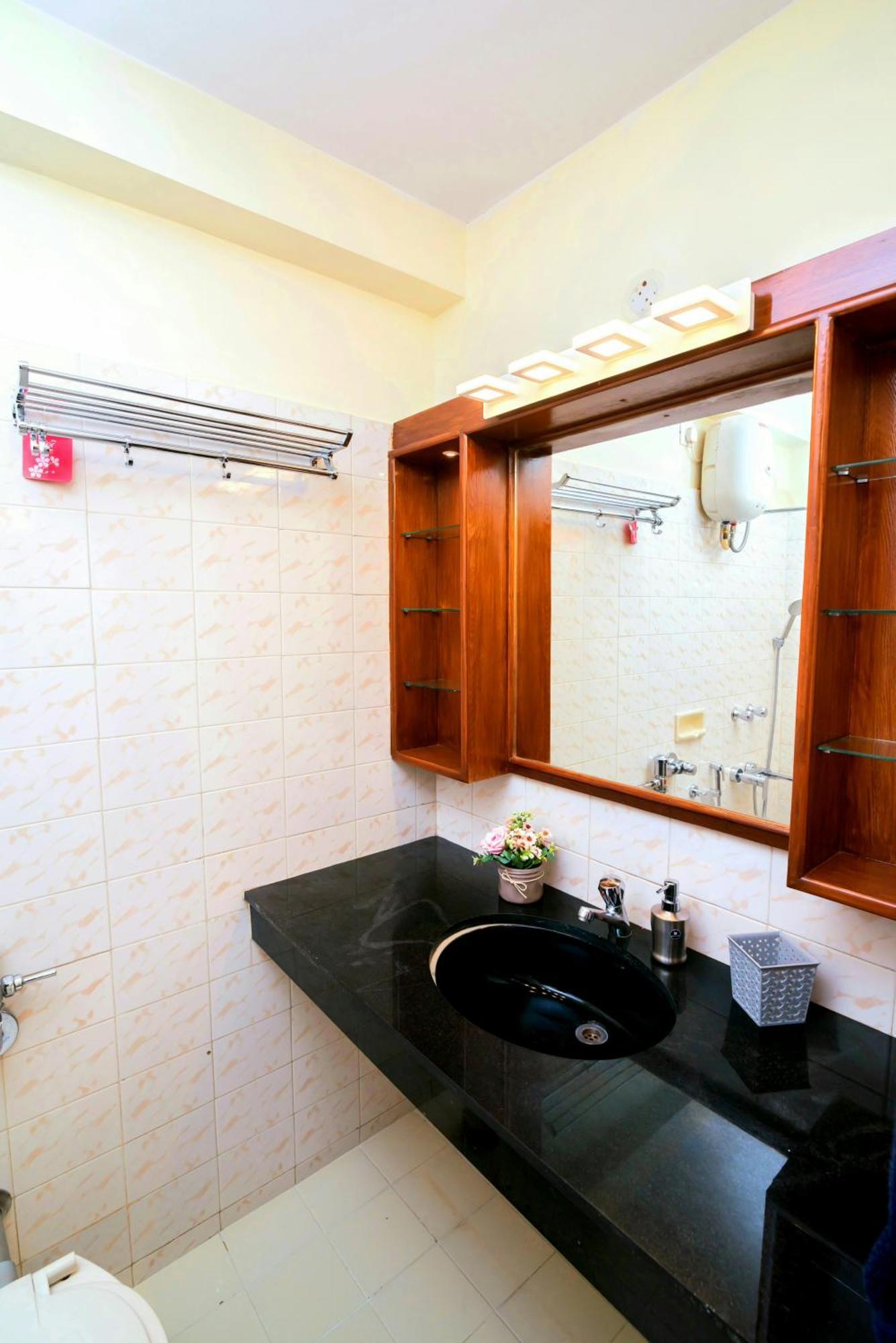 'Golden Sea Pearl' 1 Bhk Beach Apartment Benaulim Eksteriør billede